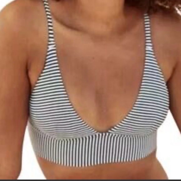 aerie Other - Aeries black and white bikini top- size medium